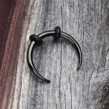 Detail View 1 of Blackline Basic Steel Pincher Septum Ring-Black